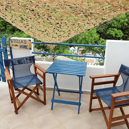 Semesterbostad Stella's In *