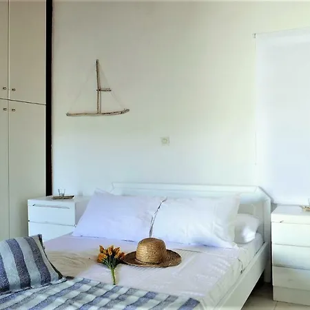 Stella's In Semesterbostad Koronos