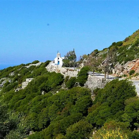 Semesterbostad Stella's In *